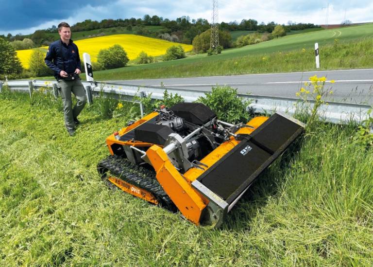 AS-Motor__1000_Ovis_RC_Ferngesteuerte_Raupe_Schlegelmaeher_5-768x549